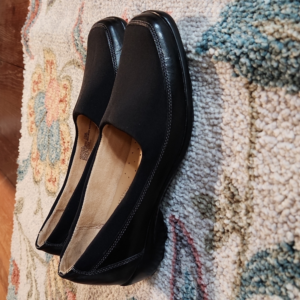 Naturalizer N5 Comfort "Justify" Loafers